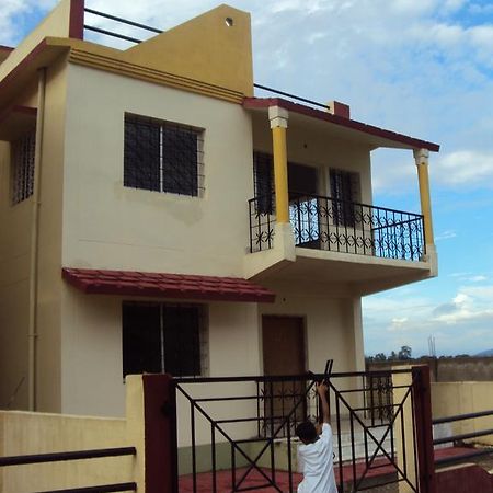 Hotel Kings Castle Guwahati Esterno foto