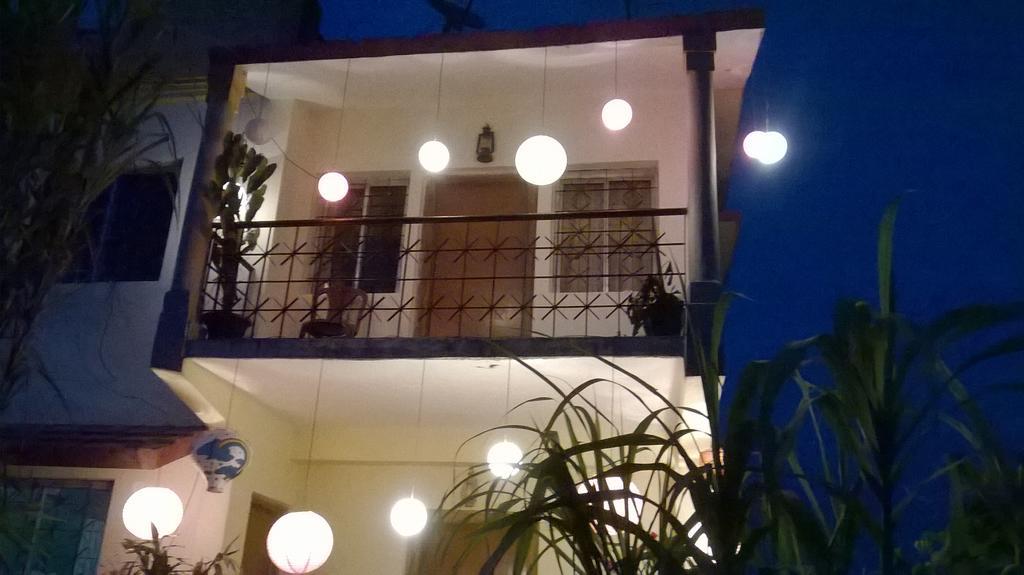 Hotel Kings Castle Guwahati Esterno foto